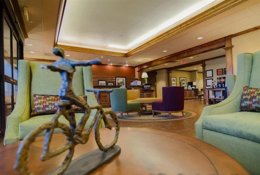 Hampton Inn סנט רוברט מראה פנימי תמונה